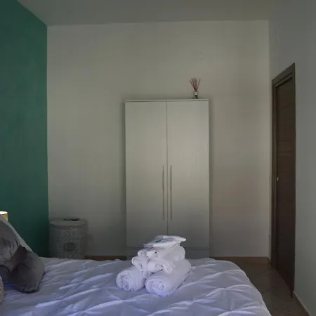 Апартаменты Emerella Сидерно-Марина