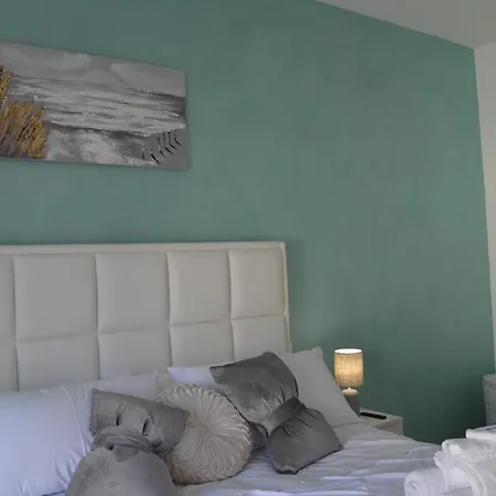 Апартаменты Emerella Сидерно-Марина